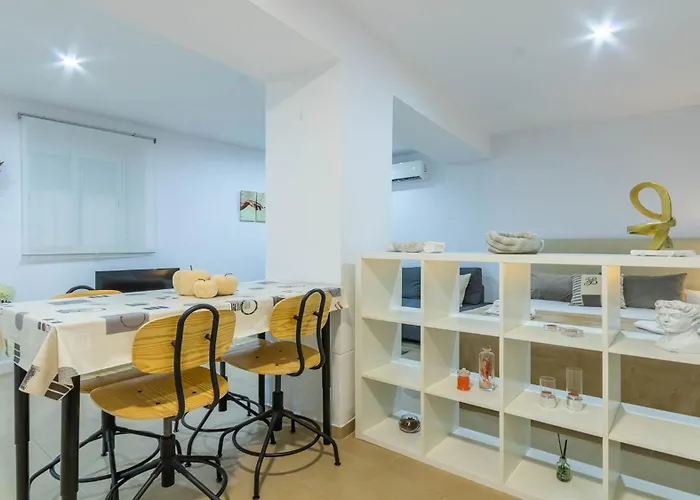 Natural Suite Sevilla Center